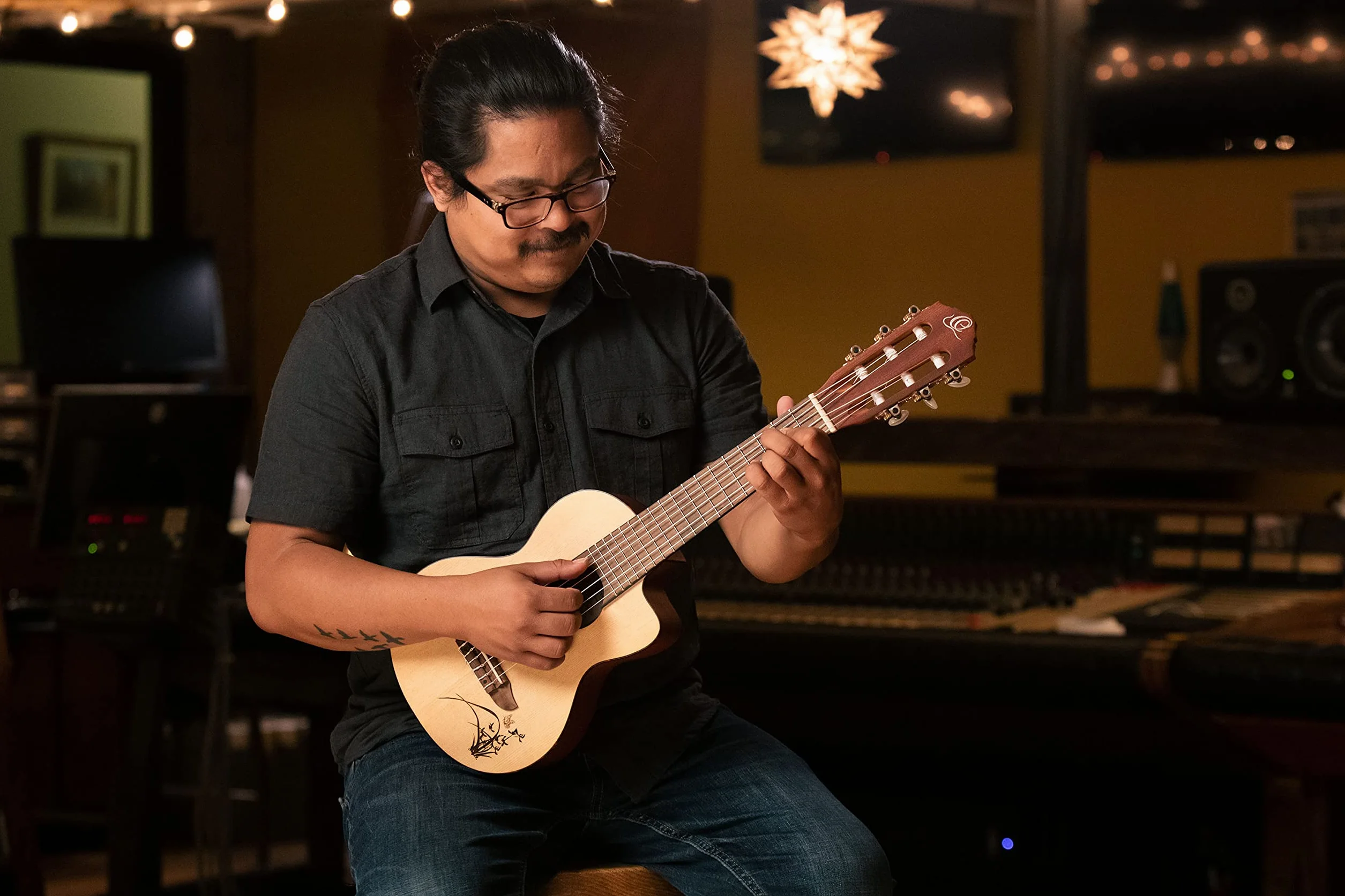 Ortega Guitars Reise Gitarre Elektro-Akustisch – Mini Travel Series – Fichte, Mahagoni, Natur (RGL5CE)