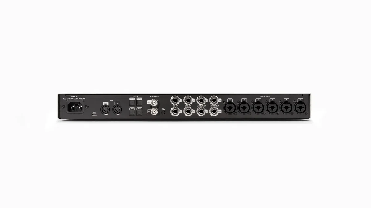 Universal Audio Volt 876 24x28 USB-Audio-Schnittstelle