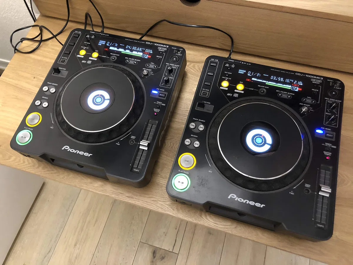 Pioneer CDJ-1000 MK3 digitales CD Deck, schwarz