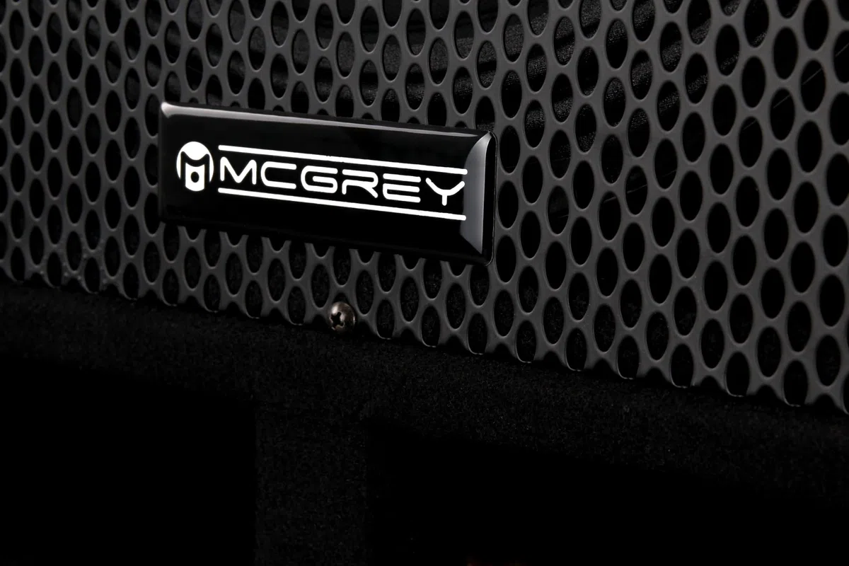 McGrey PAS-118 18" passiver Subwoofer (DJ, PA, Bass Box, 450/900/1800 Watt (RMS/Musikleistung/Peak), Bassreflex-Kanäle, 18" Woofer, SPK-Anschlüsse) schwarz