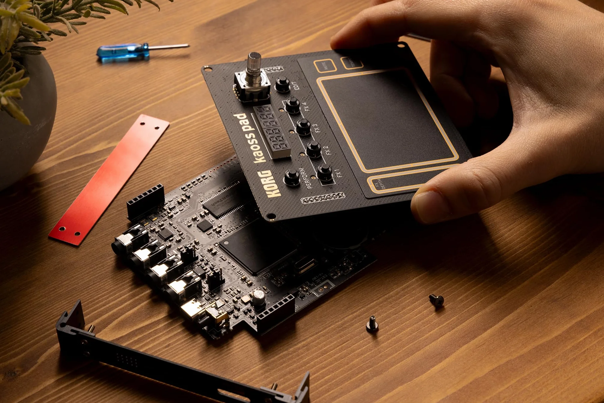 Korg Nu:Tekt NTS-3 KAOSS Pad DIY Kit Programmierbarer Effektsynthesizer