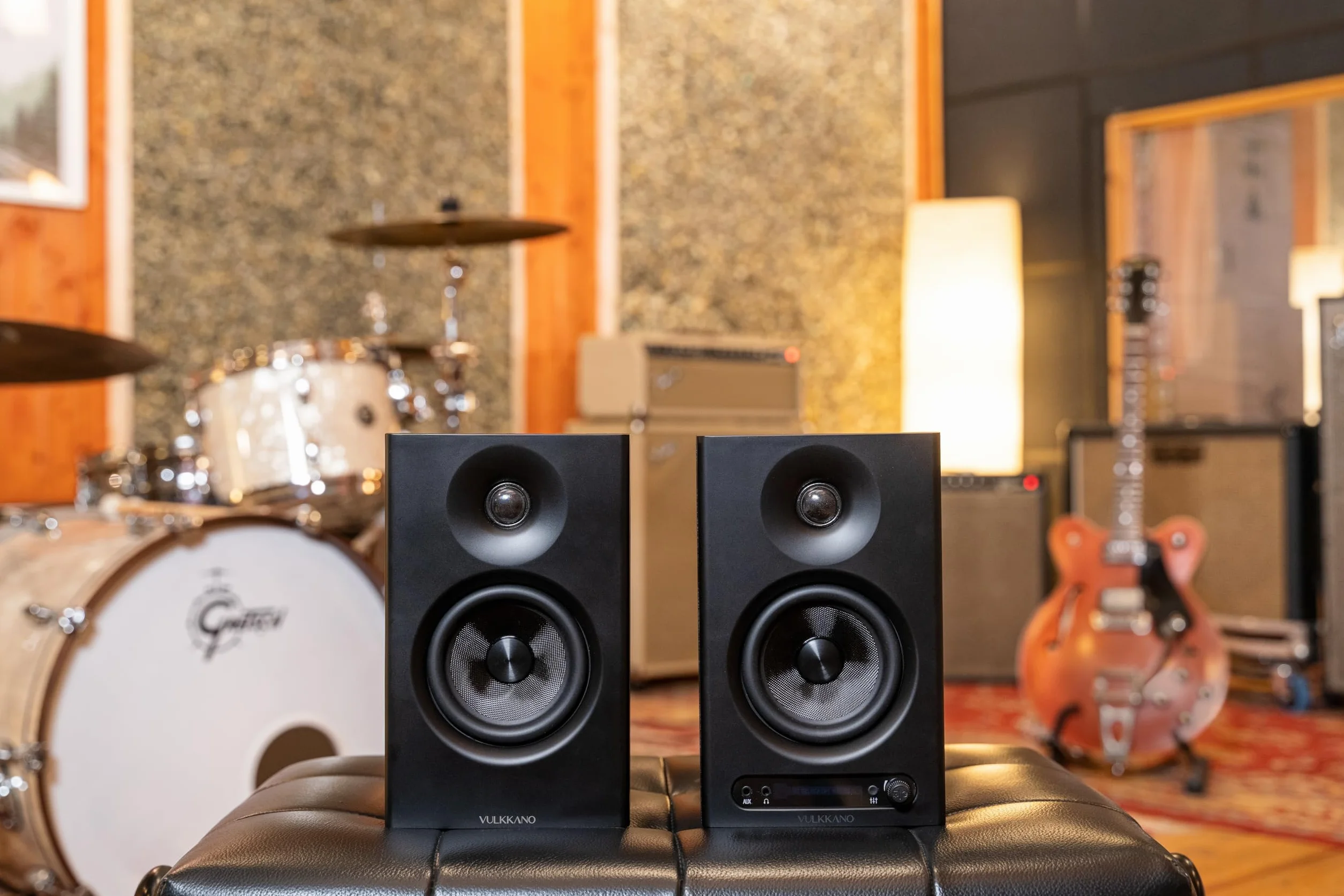 VULKKANO PRO4 Studio Monitore mit 4" Woofer, Bluetooth, Symmetrischem TRS-Eingang, RCA, Kopfhörerausgang, AUX, Optischem, EQ-Einstellungen, Lautsprecher für Monitor