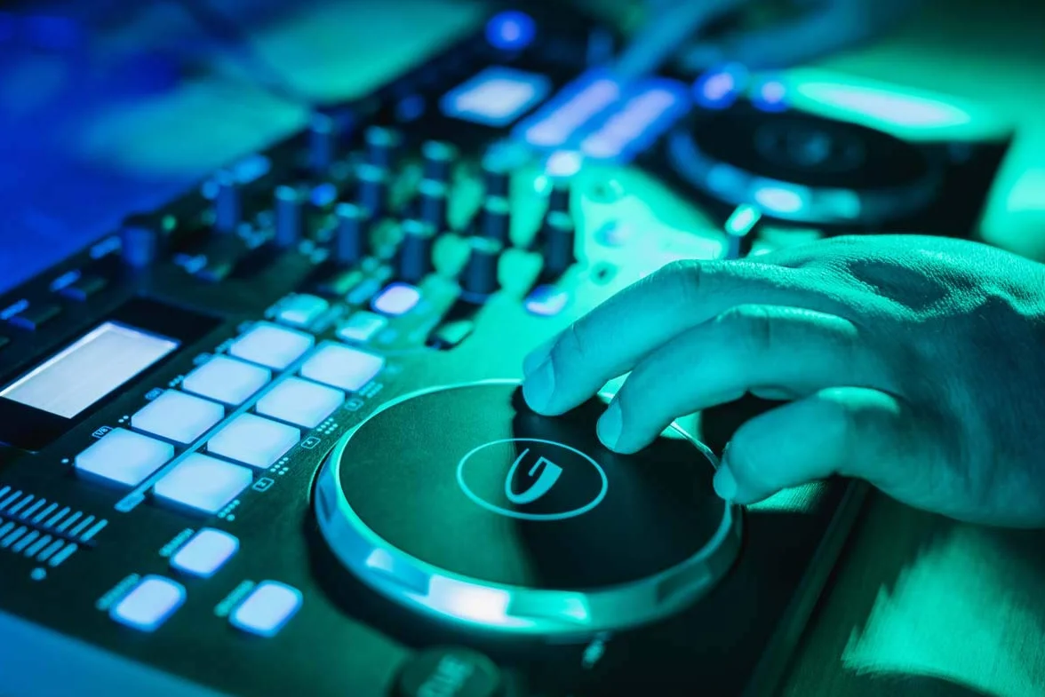 Gemini GMX - USB Midi Standalone DJ Controller