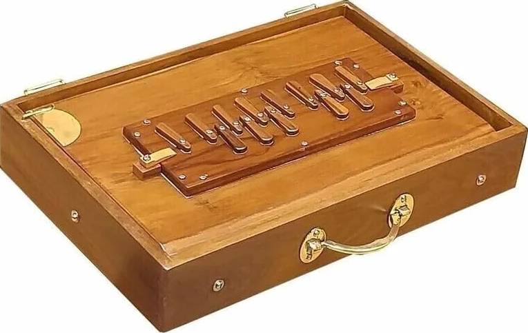 Shruti Box Musikinstrument, Teakholz Swar Peti, Shruti Box für Yoga, Gesang (440 Hz, Größe: 38,1 x 25,4 x 7,6 cm)