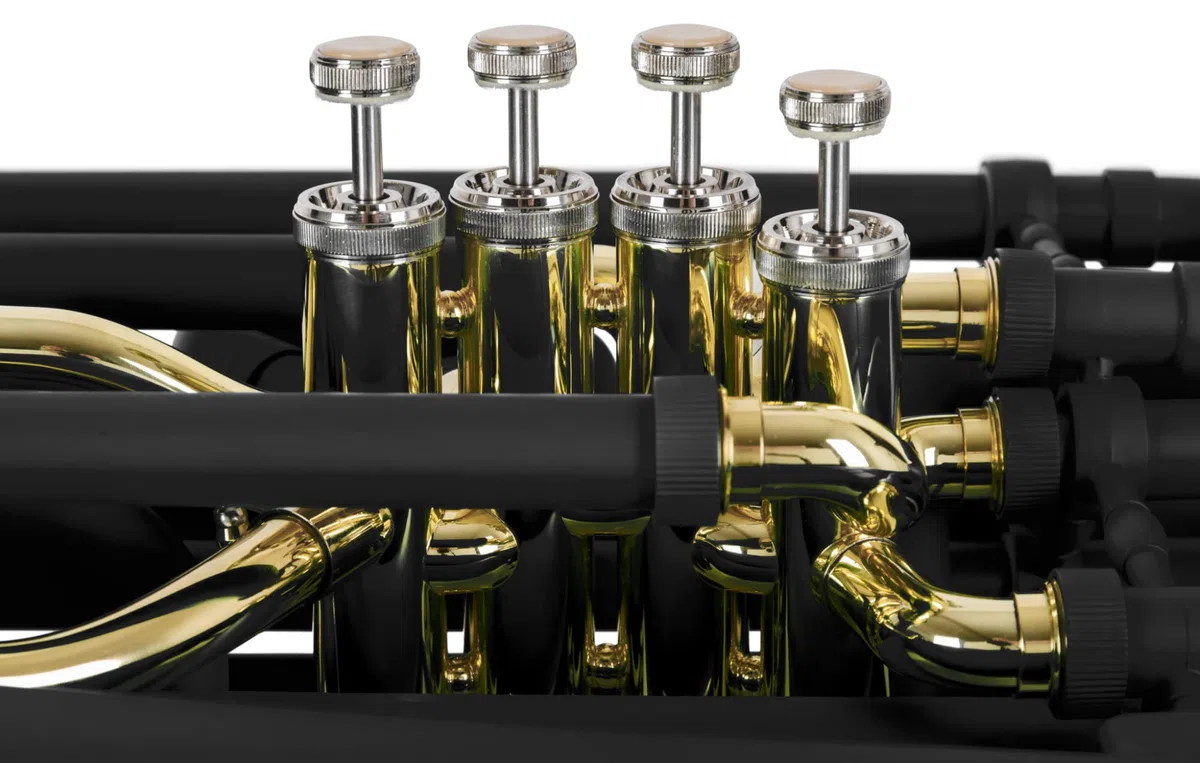 Classic Cantabile MardiBrass Kunststoff C-Tuba - Extrem leicht und sehr stabil - Material Korpus: ABS Kunststoff - Mundrohr und Maschine aus Messing - mit Gigbag & Mundstück - Farbe: Matt-schwarz