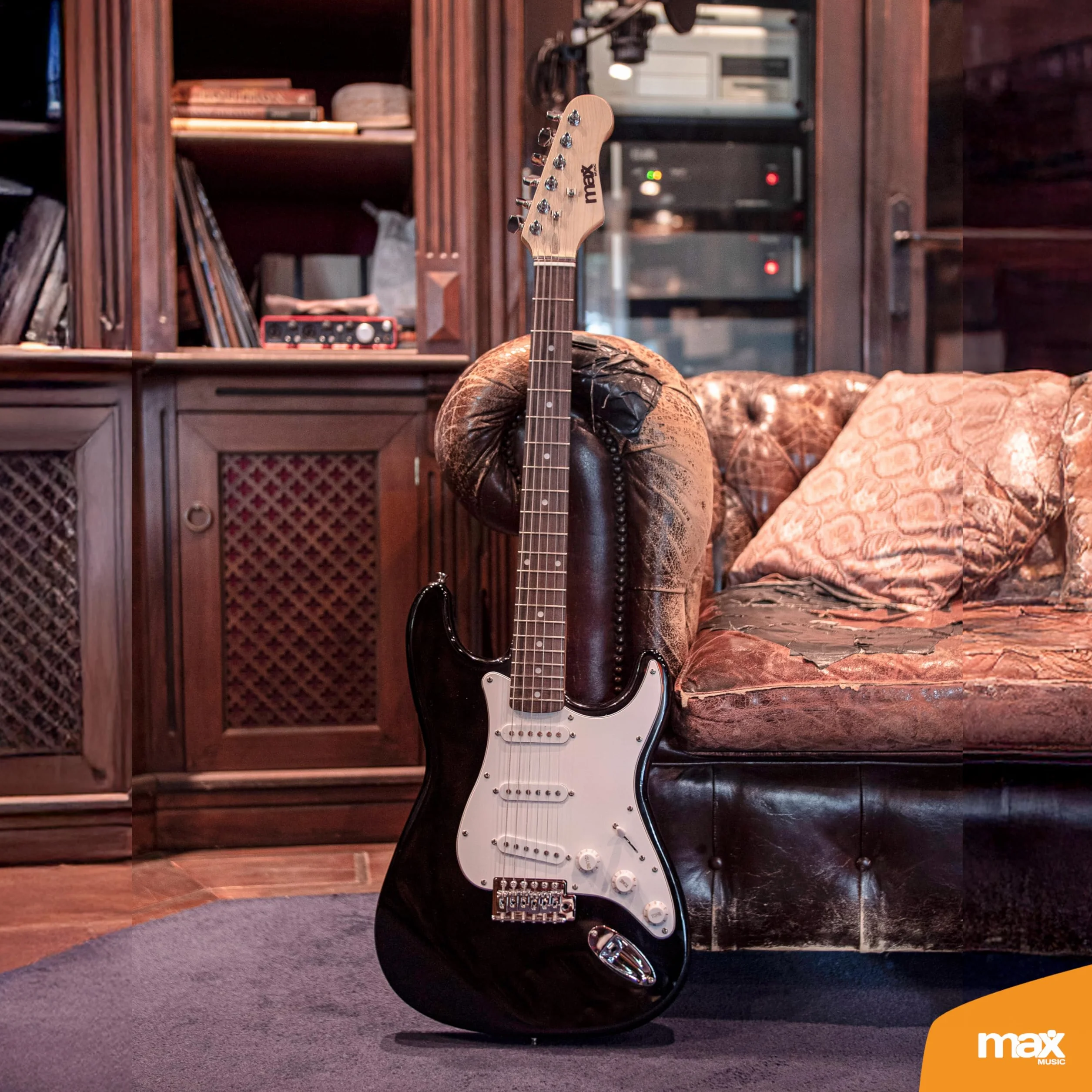 Max GigKit E Gitarre Set 4/4 mit Verstärker 40 Watt, Schwarz