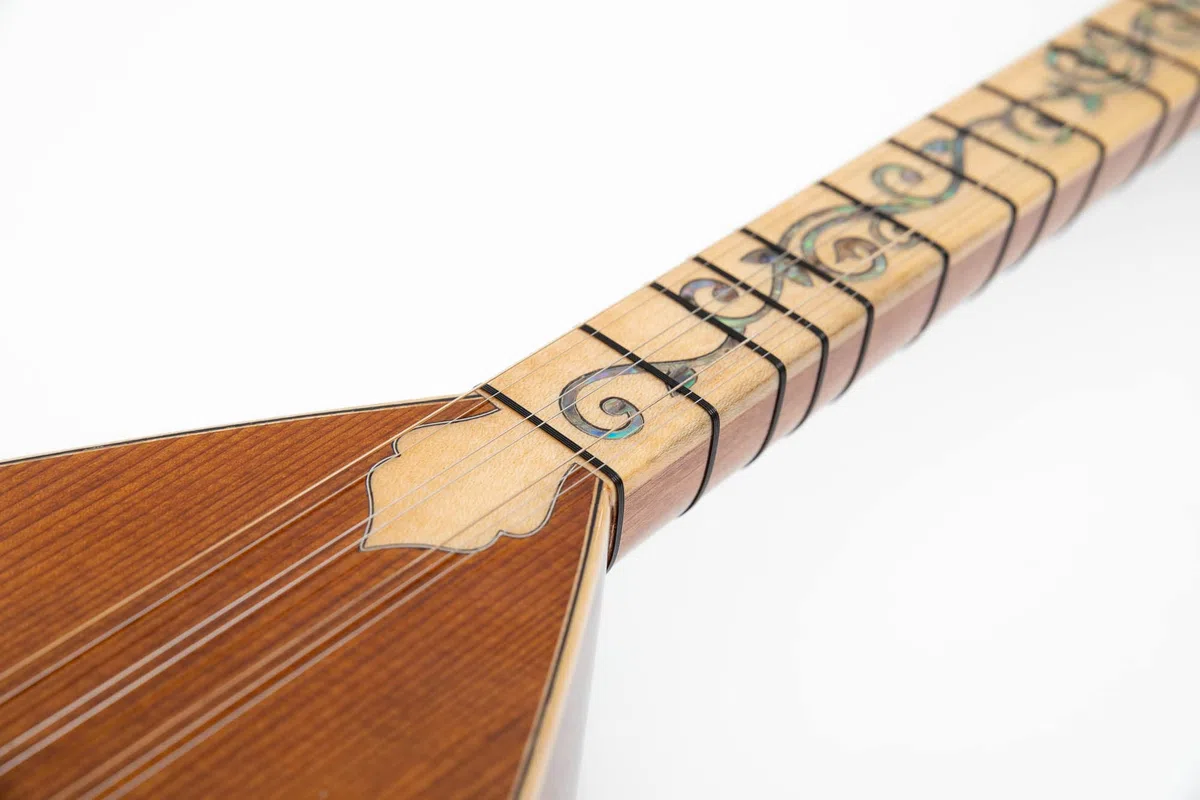 Saz Baglama Pamela-Holz und Perlmutt, professionelles Instrument, türkisches Saiten-Musikinstrument