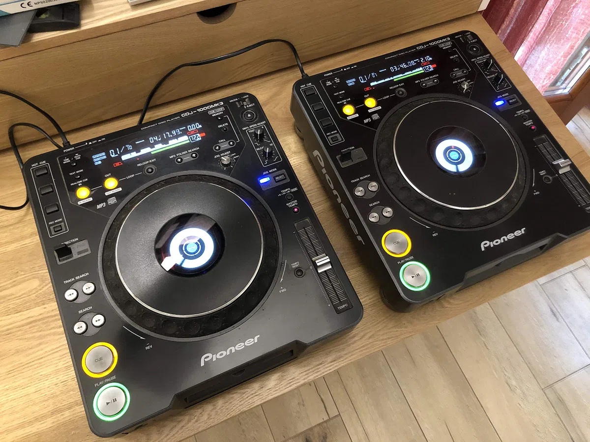 Pioneer CDJ-1000 MK3 digitales CD Deck, schwarz