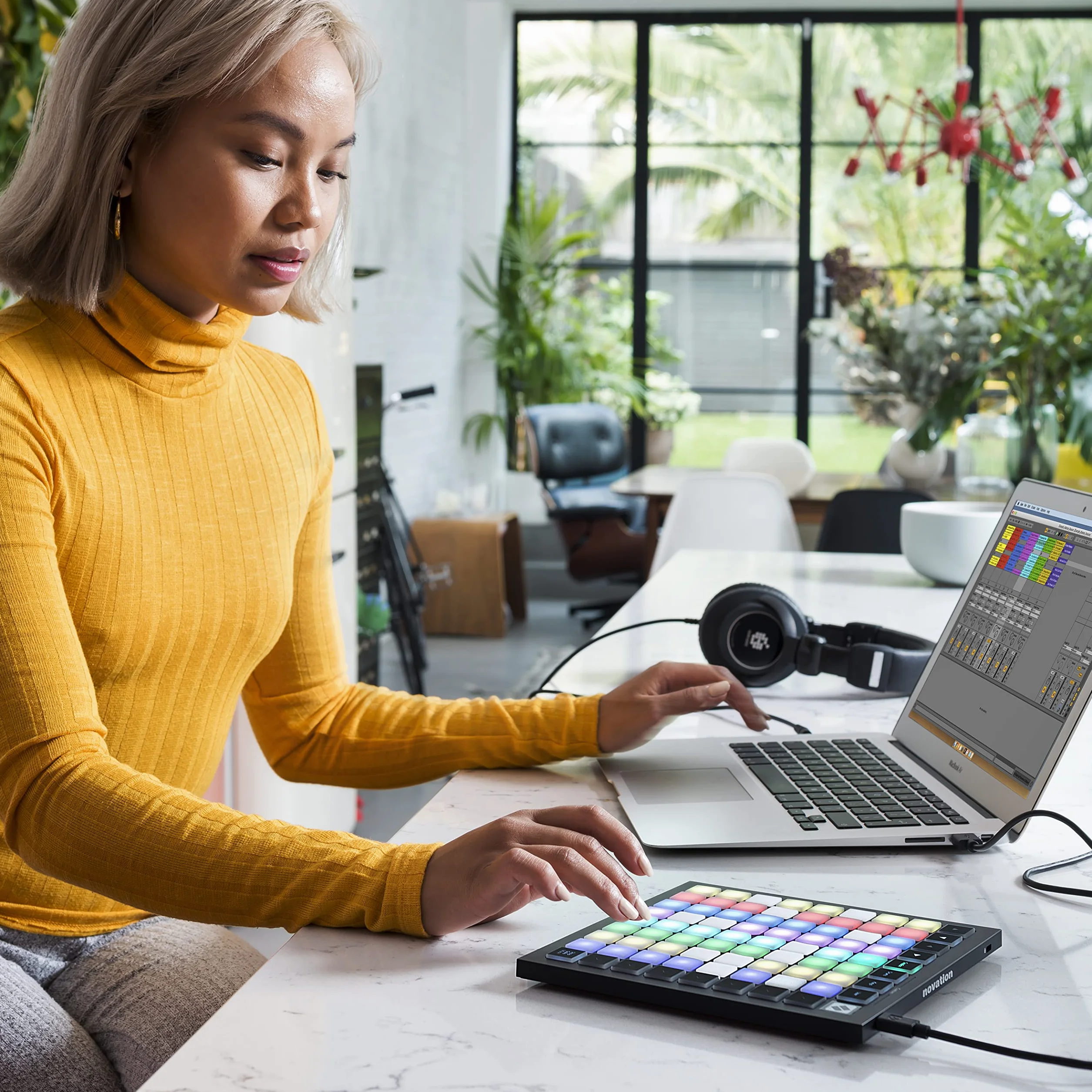 Novation Launchpad Mini MK3 Grid-Instrument f. AbletonLive
