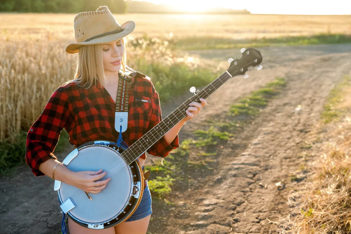 Classic Cantabile BB-5 5-String-Banjo - 5-saitiges Banjo mit Resonator - 11" Kessel und Resonator aus Linde - Griffbrett: Blackwood - 26" Mensur, 22 Bünde - Hochglanz