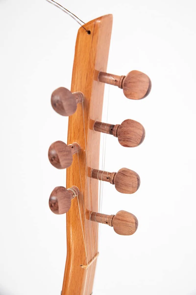 Türkischer Saz mit langem Hals aus Kirsche mit integriertem Tonabnehmer, handgefertigtes Instrument