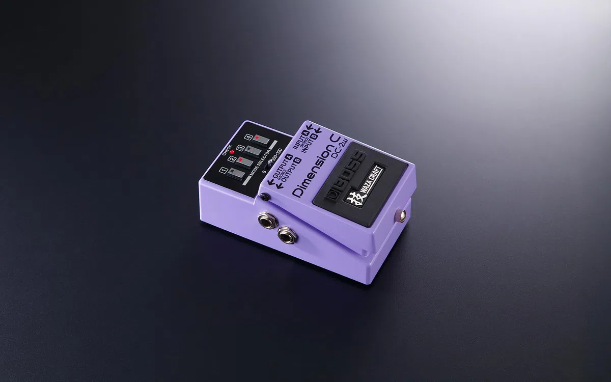 BOSS DC-2W WAZA Craft Dimension C Gitarrenpedal, Dimension-Erlebnis mit transparentem Sound