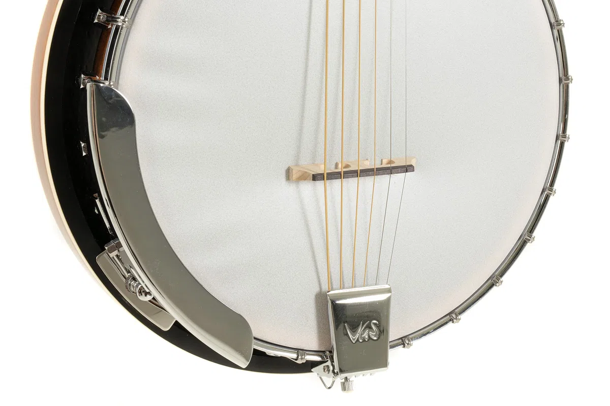 GEWA Gitarren-Banjo 6-saitig Serie Select - Mahagoni-Kessel Ø 33,5cm - Mahagoni-Resonator - inkl. Koffer - REMO Weatherking Fell - Naturfarben - Hochglanzlackiert
