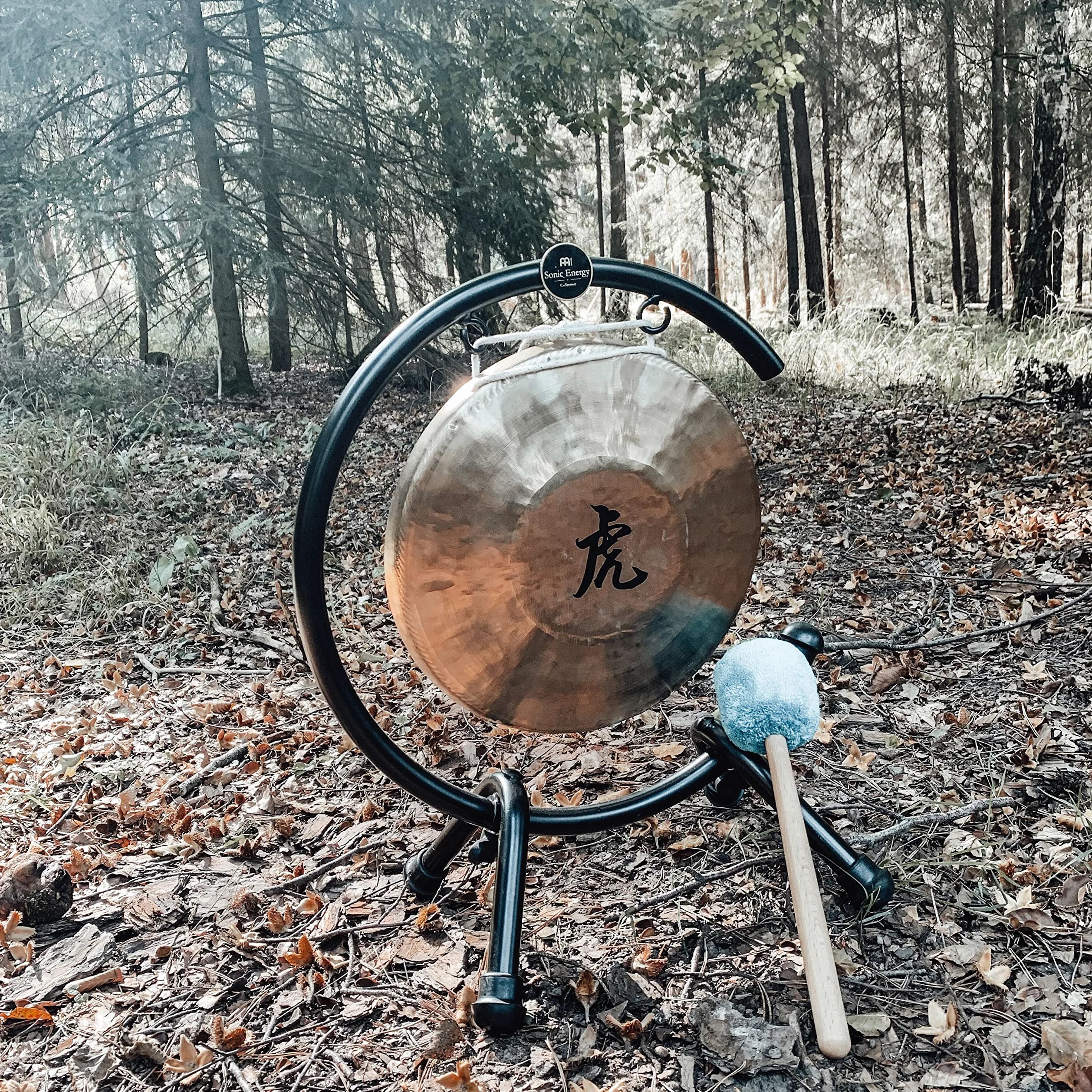 Sonic Energy Tisch Gong Ständer – Zubehör für Gongs und Tam Tams bis 38 cm – Pulverbeschichteter Stahl, schwarz (TMTGS-M)
