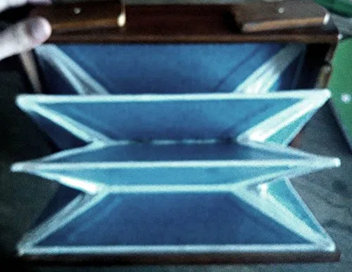 13-Stopper Shruti Box Surpeti aus Teakholz, robuste Bauweise