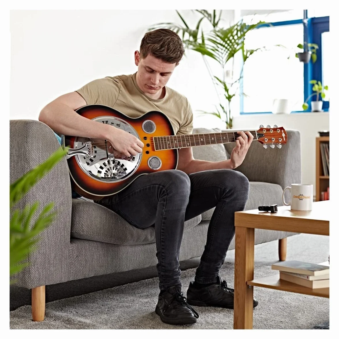 Resonatorgitarre von Gear4music Rundhals mit Slide