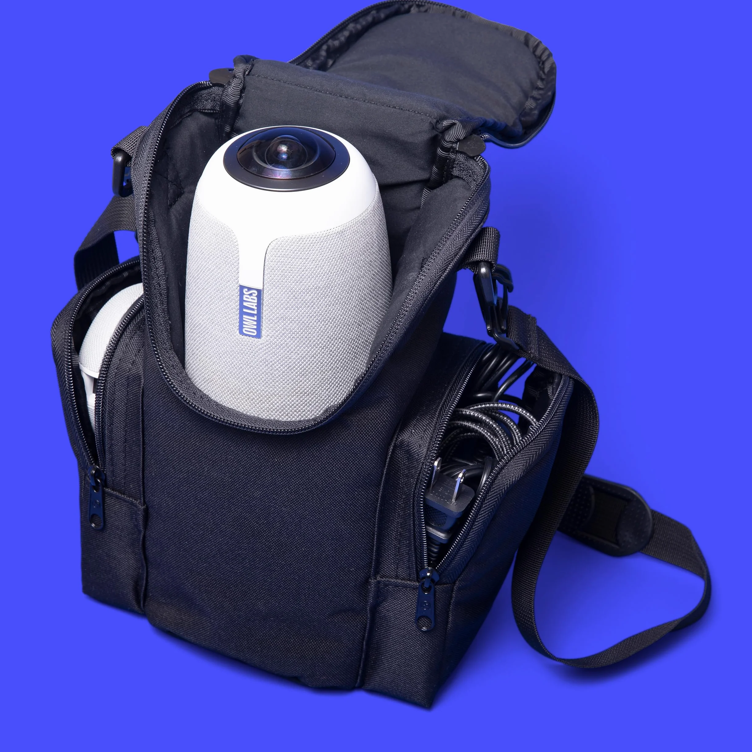 Owl Labs Weiche Tragetasche für Meeting Owl – geeignet für alle Versionen der Meeting Owl sowie für Kabel, Expansion Mic und Netzgerät (Meeting Owl Nicht enthalten)