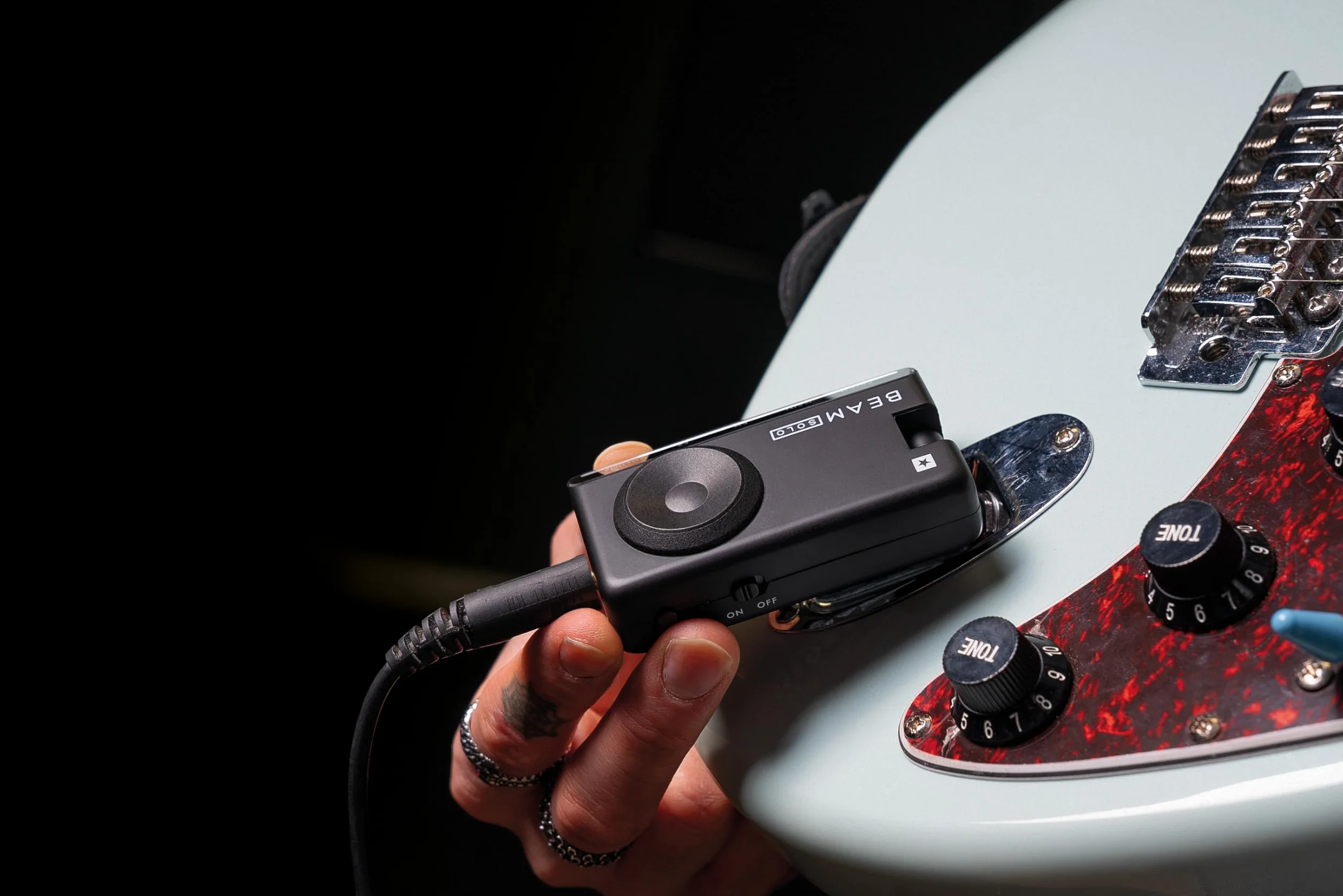 Blackstar Beam Solo Kopfhörer-Gitarrenverstärker – Bluetooth Pocket Smart Amp mit App-Steuerung, USB-C-Ladung, ISF-Tonregelung, integriertem Tuner & Effekten für E-, Akustik- und Bassgitarre