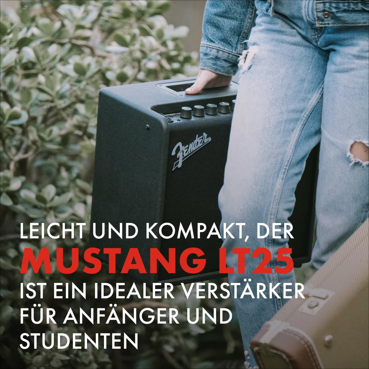 Fender Mustang LT25 Gitarren-Combo-Verstärker, Schwarz | 25W mit 8" Lautsprecher, 30 Presets, FX und USB-Konnektivität