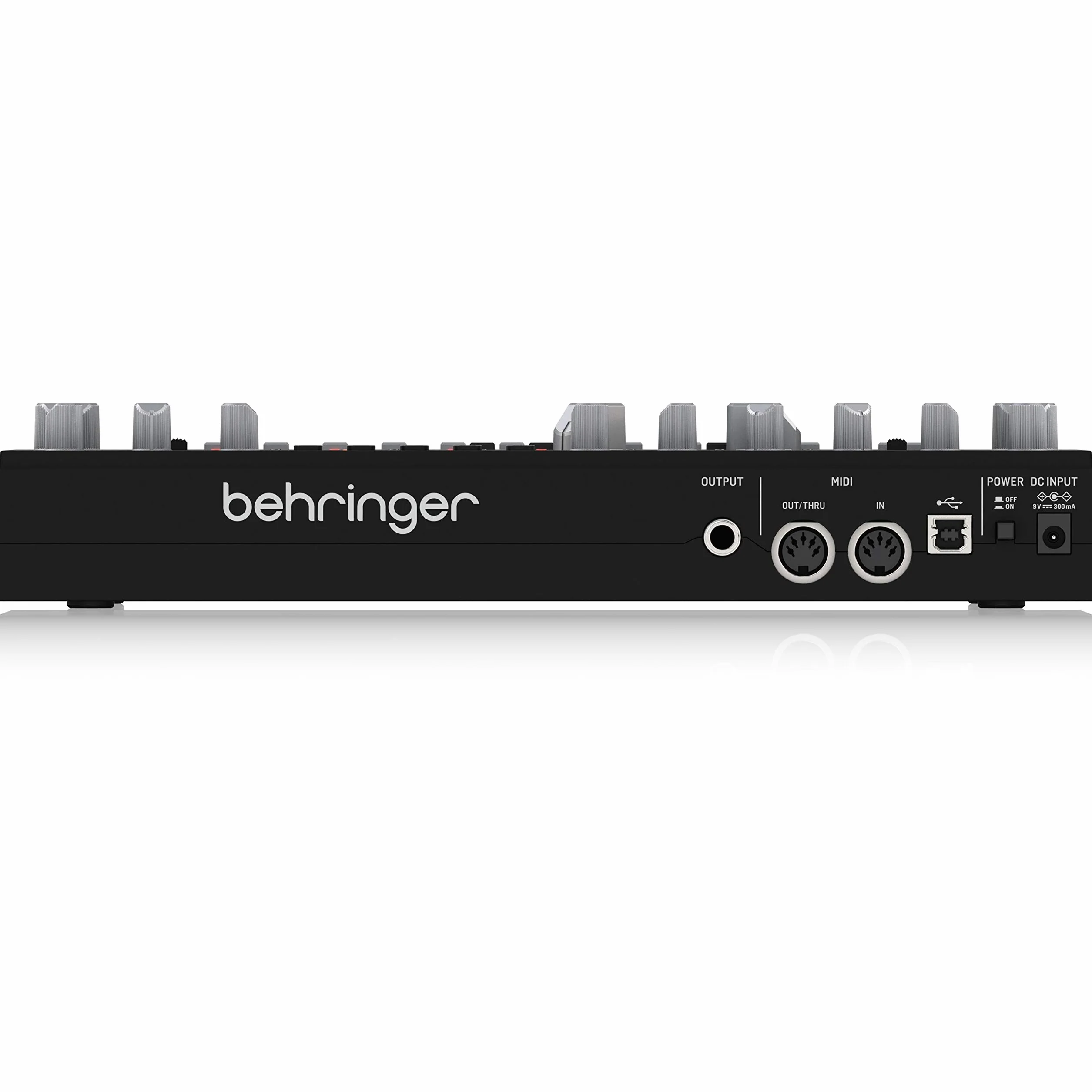 Behringer TD-3-BK Analoger Bass-Line-Synthesizer mit VCO, VCF, 16-stufigem Sequenzer, Verzerrungseffekten und 16-stimmiger Polykette