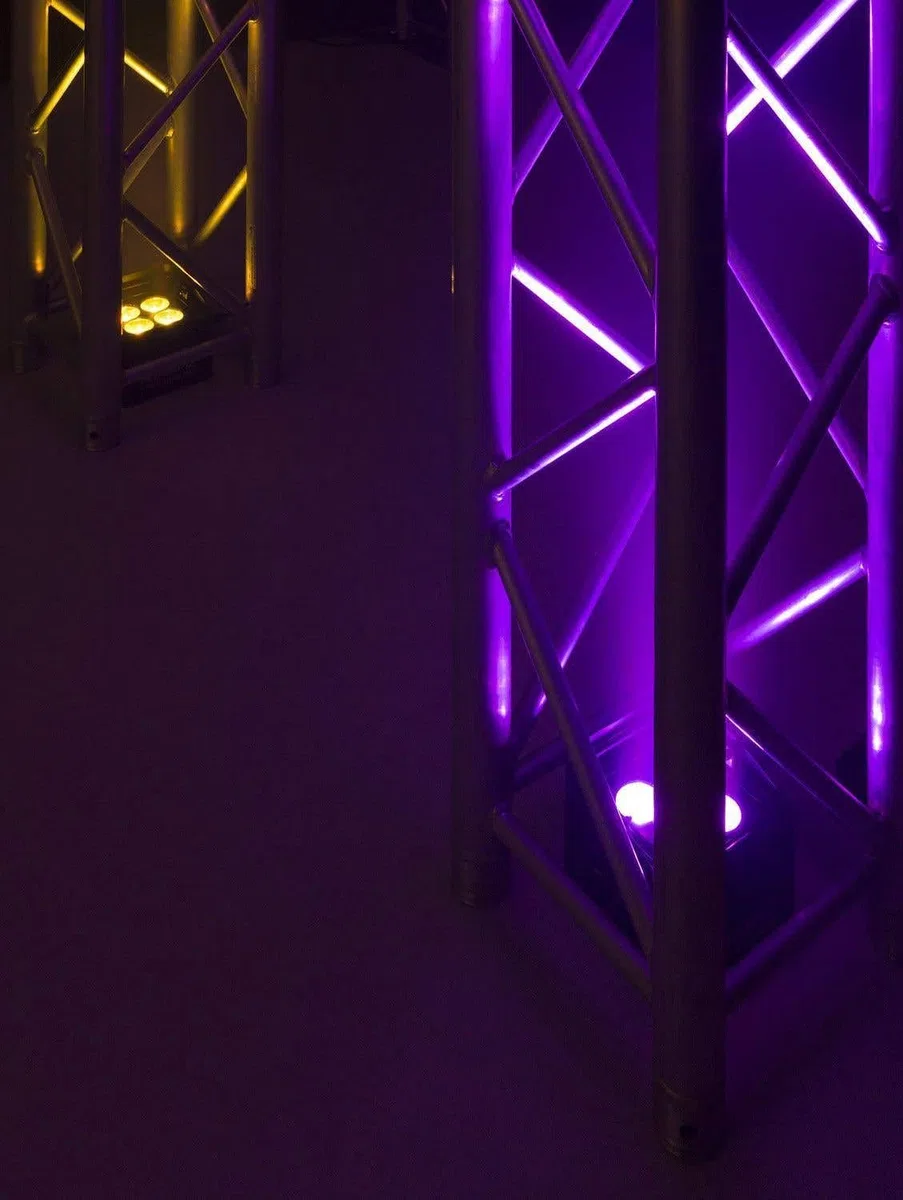 BeamZ TP46 PAR LED Spot 4er Set DMX Strahler, Scheinwerfer RGB mit UV Schwarzlicht Lichttechnik, Wandstrahler mit Fernbedienung, Uplight Bühnenbeleuchtung, Beleuchtung für Traversen
