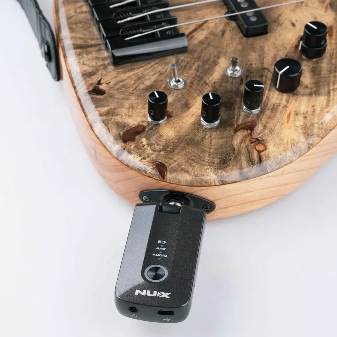 NUX MP-3 Mighty Plug Pro Amp-Plug Gitarren-Verstärker + keepdrum Kopfhörer